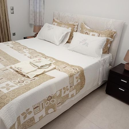 Apartamento Coastal Garden Getaway Vári Exterior foto